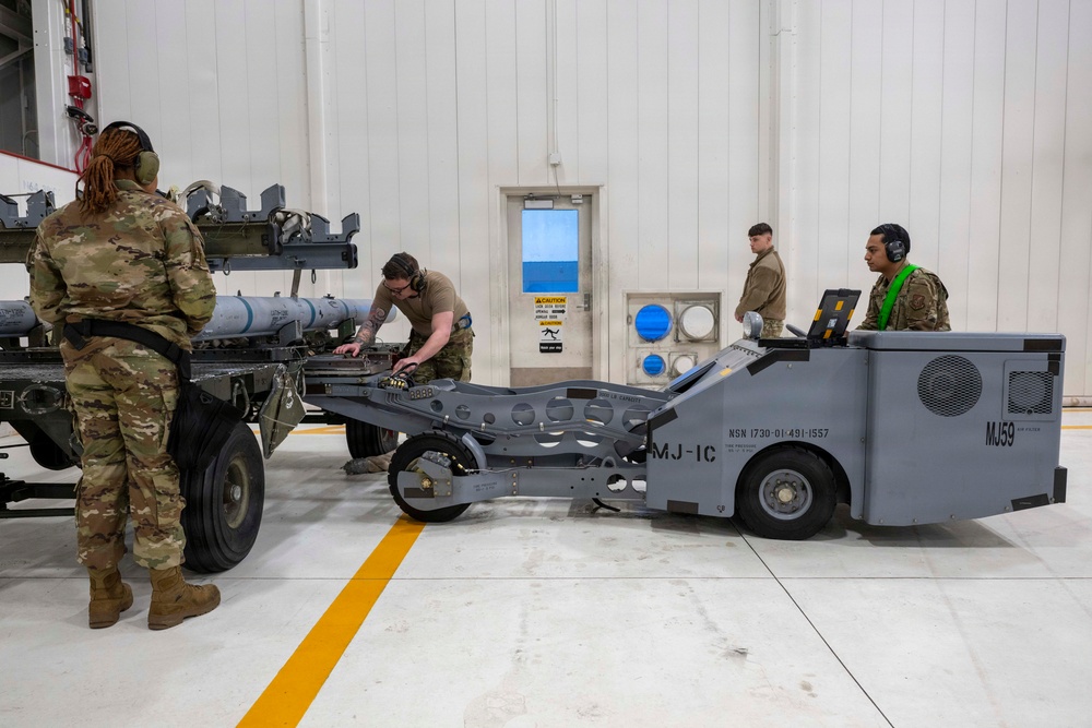 354th MXG holds 2025 4th Quarter Load Competition
