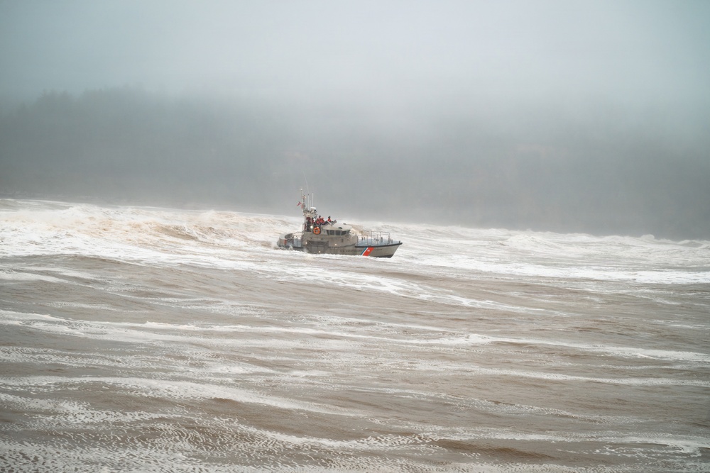 Coast Guard Station Quillayute River Conducts Two Boat Training