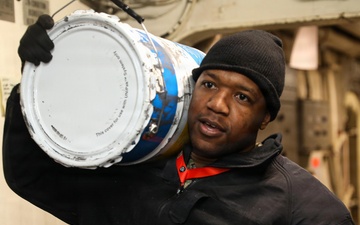 Ike Conducts Planned Incremental Availability maintenance period