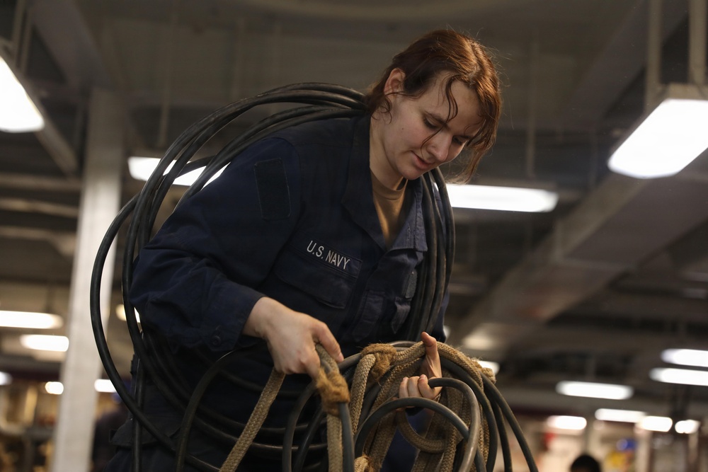 Ike Conducts Planned Incremental Availability maintenance period