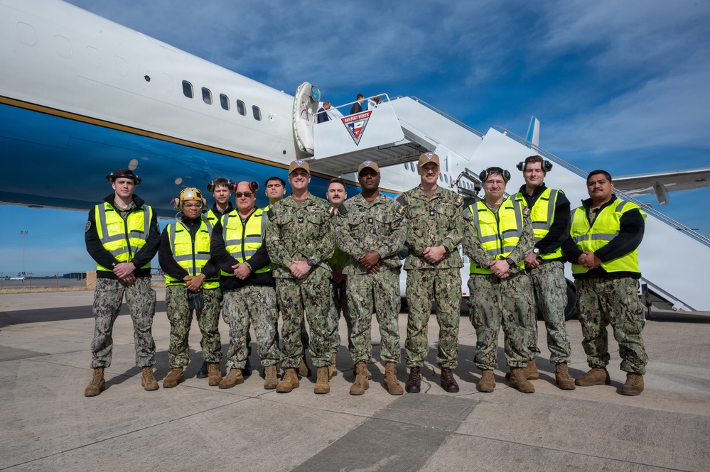 SECWAR Visits NAS JRB Fort Worth