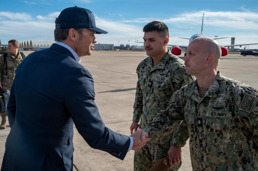 SECWAR Visits NAS JRB Fort Worth
