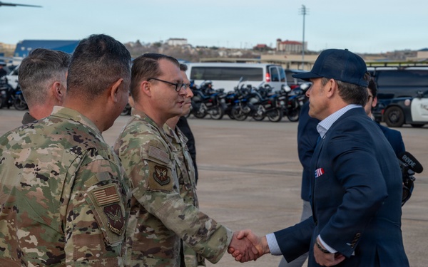 SECWAR Visits NAS JRB Fort Worth