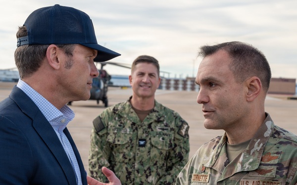 SECWAR Visits NAS JRB Fort Worth