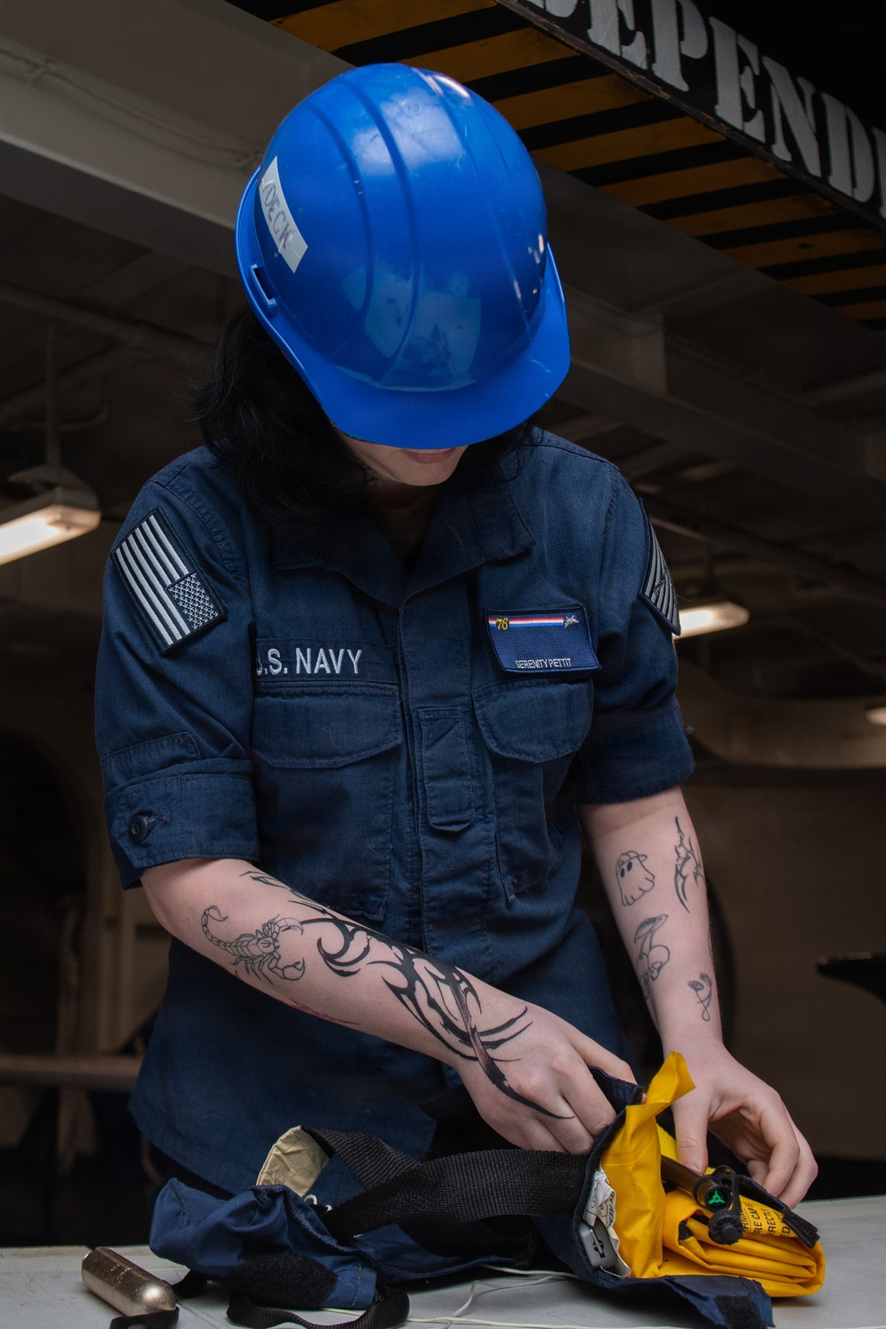 Ronald Reagan Sailors Perform Maintenance