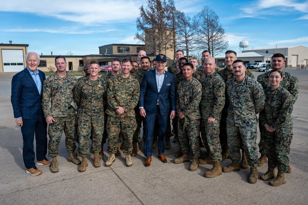 SECWAR Visits NAS JRB Fort Worth