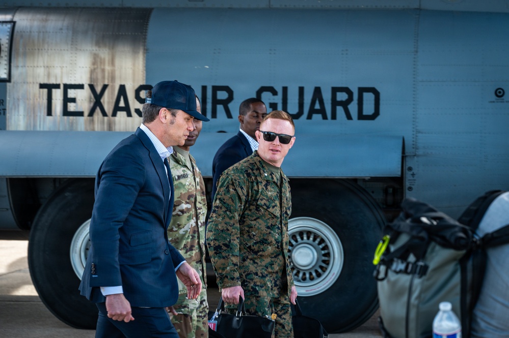 SECWAR Visits NAS JRB Fort Worth