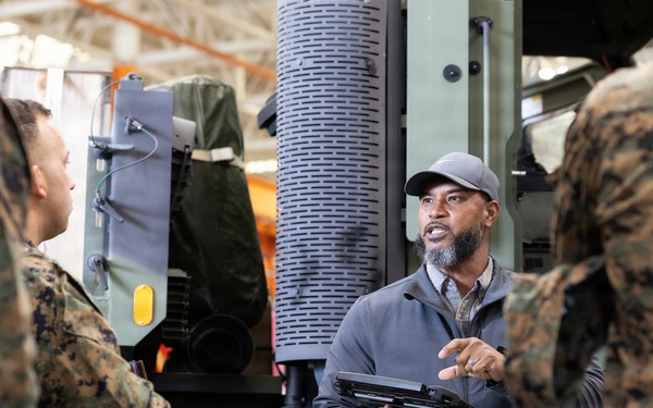 Marine Forces Reserve Leaders Tour Blount Island to Expand Indo-Pacific Support