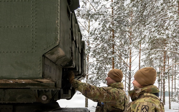 1-14 FAR Conducts HIMARS Training with Lithuanian Armed Forces