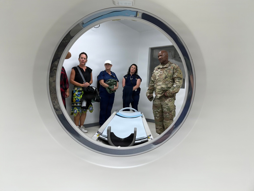 USAG-KA Visits Ebeye Hospital