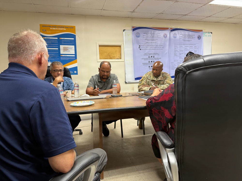 USAG-KA Visits Ebeye Hospital