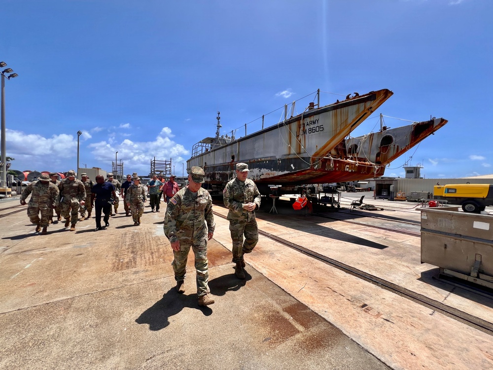 GEN Mingus Visits Kwajalein Atoll