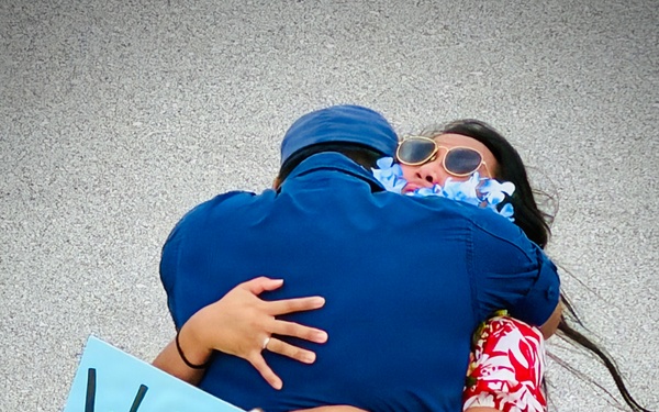 USCGC Hickory arrives in Guam, restoring full buoy tender capacity in Oceania