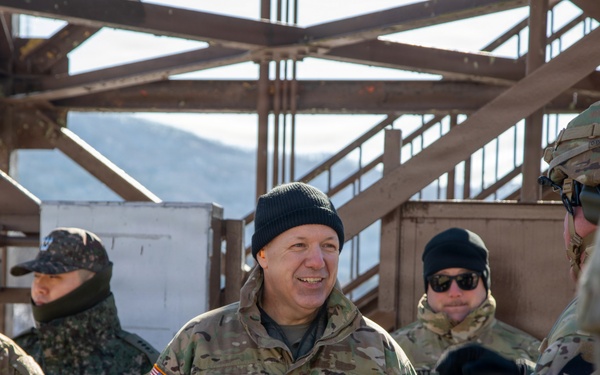 6-37 FA conducts cross training with Republic of Korea soldiers from 5th Infantry Brigade