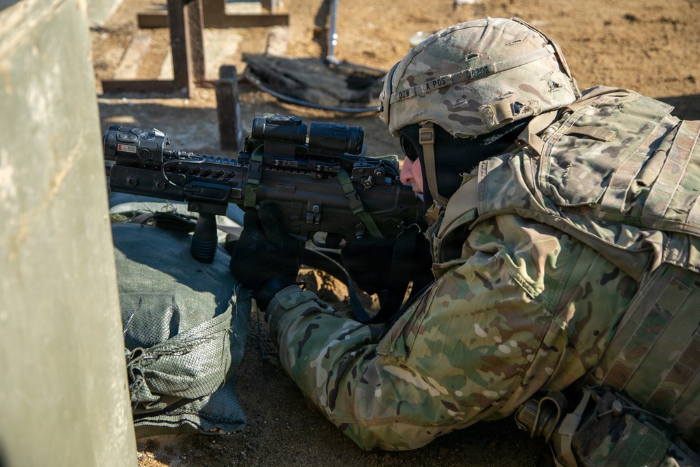 6-37 FA conducts cross training with Republic of Korea soldiers from 5th Infantry Brigade