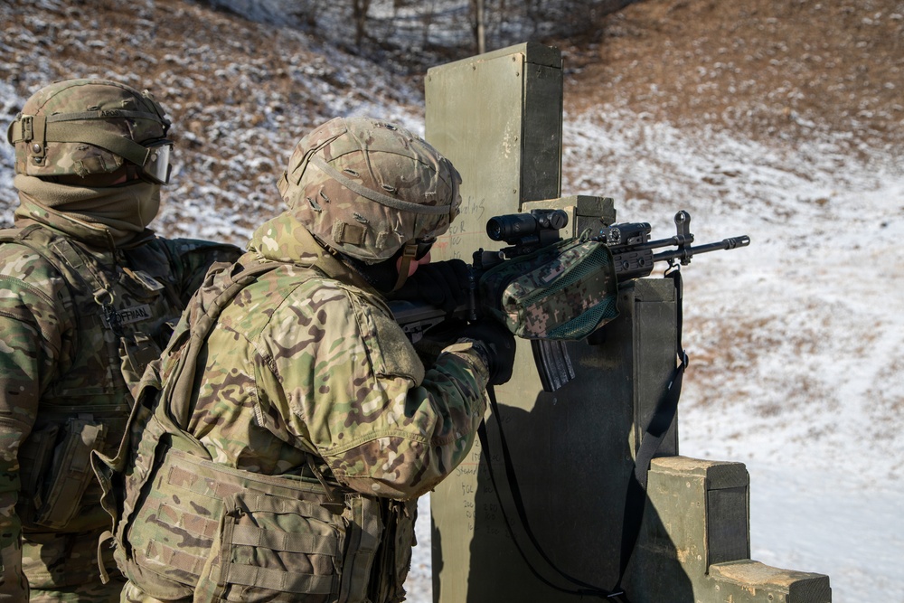 6-37 FA conducts cross training with Republic of Korea soldiers from 5th Infantry Brigade