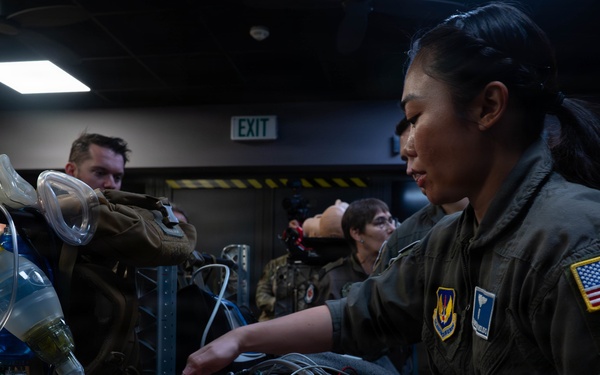 Strengthening Partnerships: 86 AES, Royal Netherlands Air and Space Force collaborate on aeromedical training