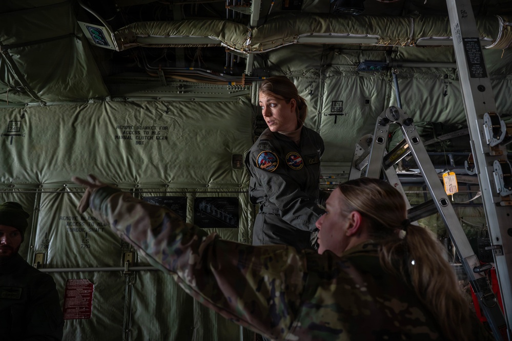 Strengthening Partnerships: 86 AES, Royal Netherlands Air and Space Force collaborate on aeromedical training