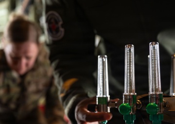 Strengthening Partnerships: 86 AES, Royal Netherlands Air and Space Force collaborate on aeromedical training