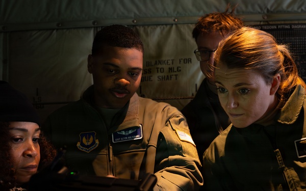 Strengthening Partnerships: 86 AES, Royal Netherlands Air and Space Force collaborate on aeromedical training