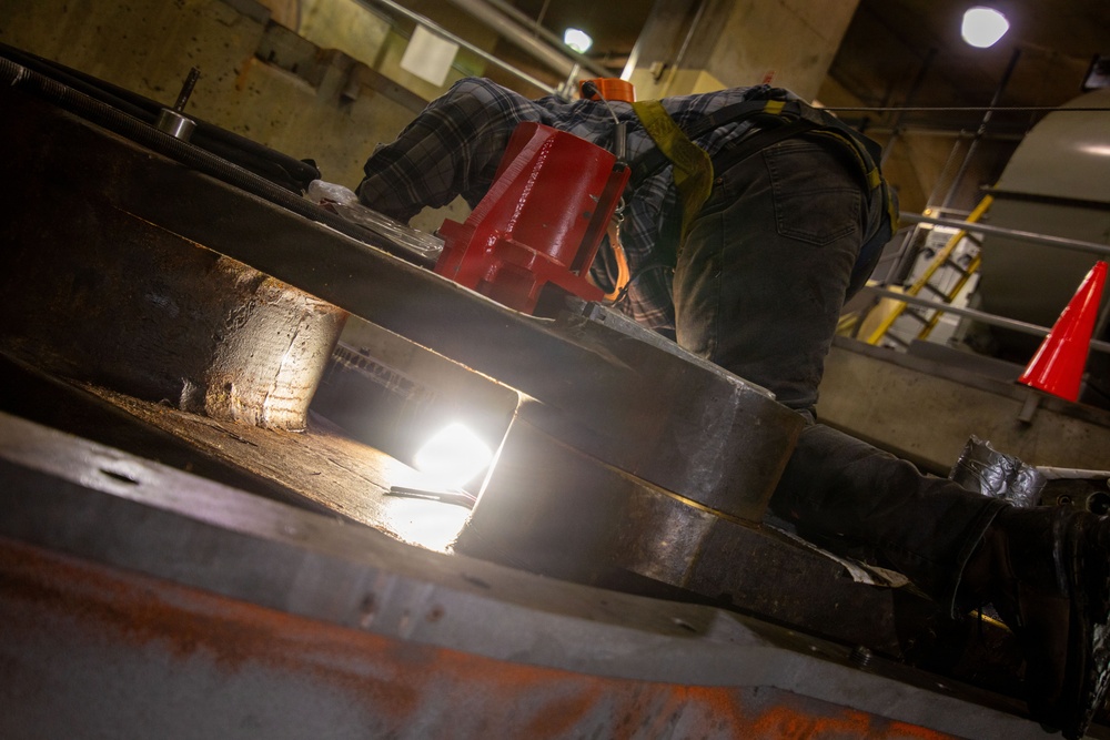 Butterfly valve rehabilitation at Fort Peck Dam