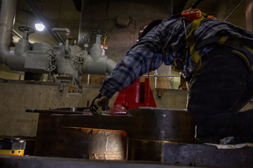 Butterfly valve rehabilitation at Fort Peck Dam