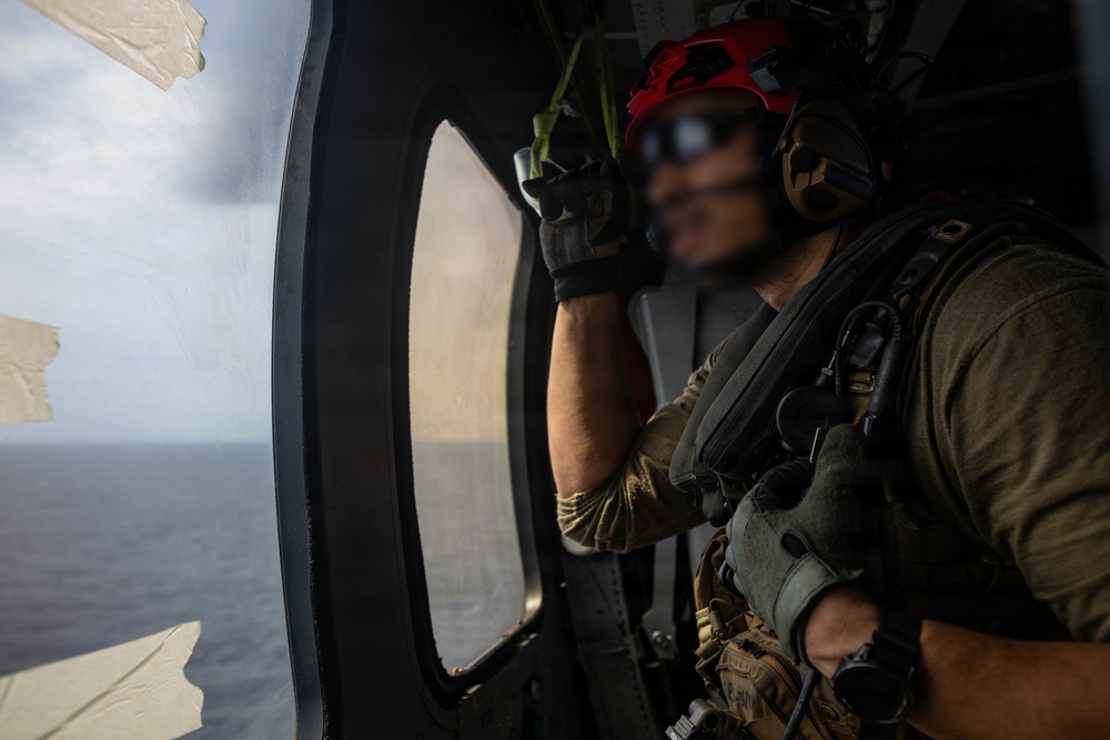 HSC-9 Right of Visit Boarding Operation