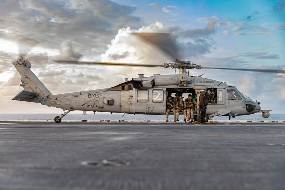 HSC-9 Right of Visit Boarding Operation