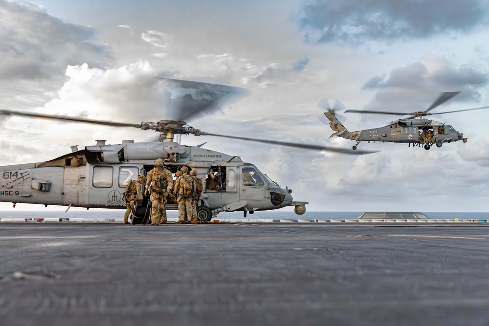 HSC-9 Right of Visit Boarding Operation