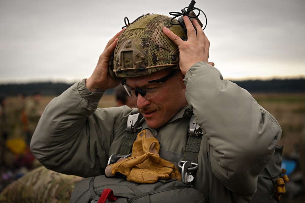 116th ASOS integrate with joint force for Menton Jump