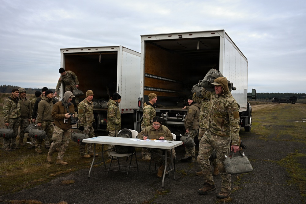 116th ASOS integrate with joint force for Menton Jump