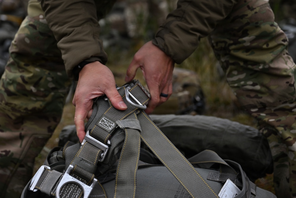 116th ASOS integrate with joint force for Menton Jump