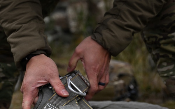 116th ASOS integrate with joint force for Menton Jump