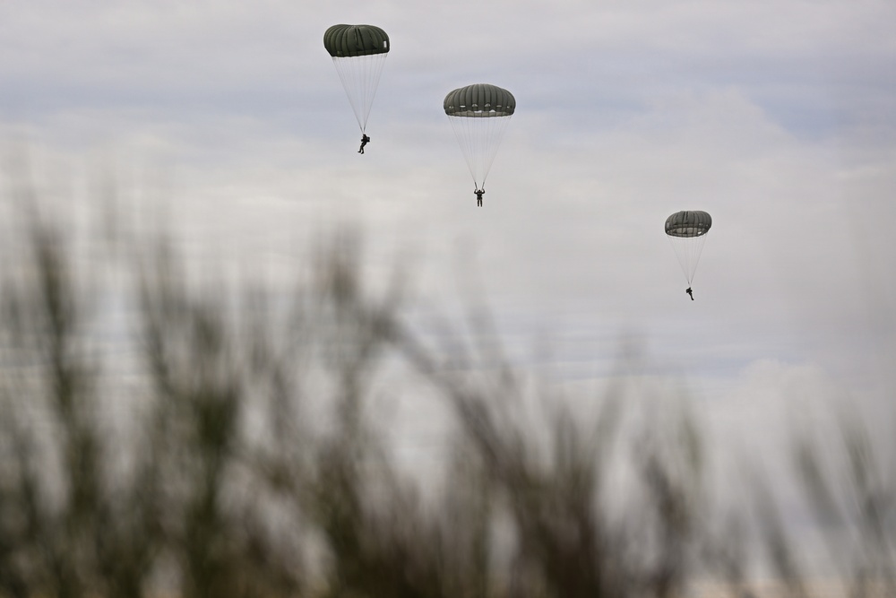 116th ASOS integrate with joint force for Menton Jump