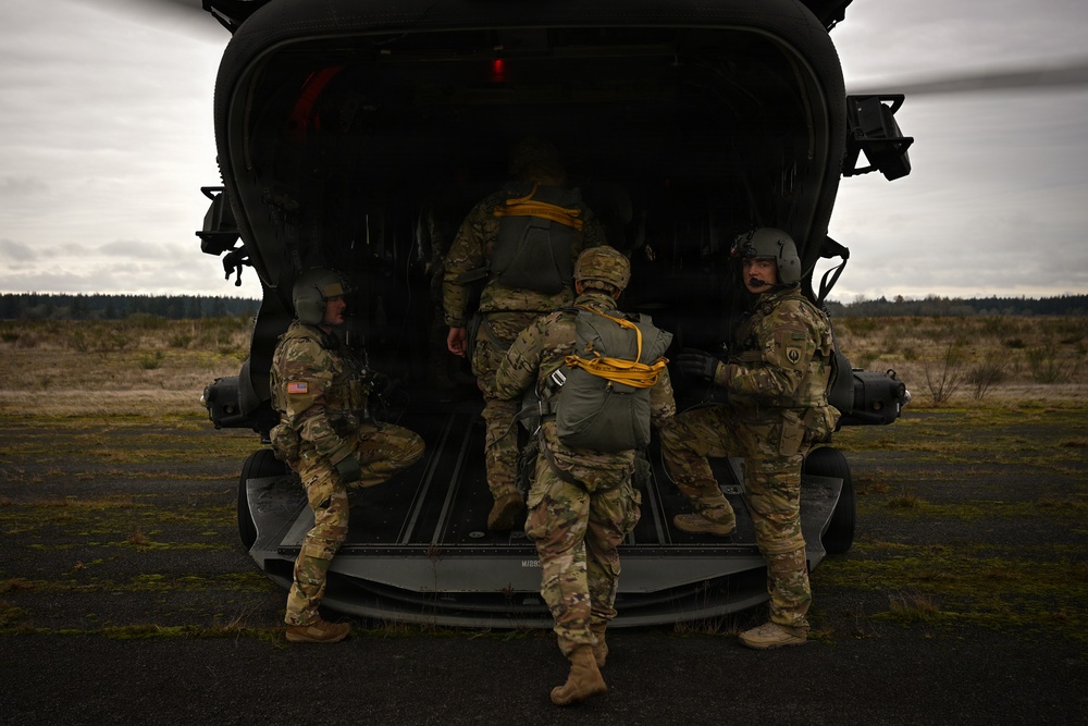 116th ASOS integrate with joint force for Menton Jump