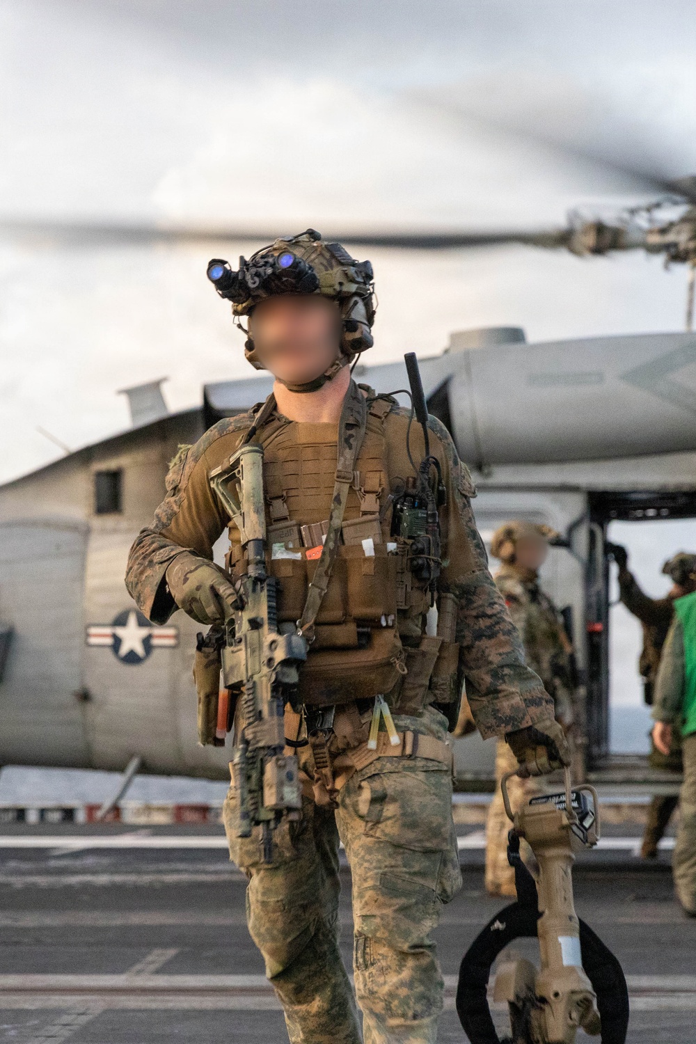 HSC-9 Right of Visit Boarding Operation