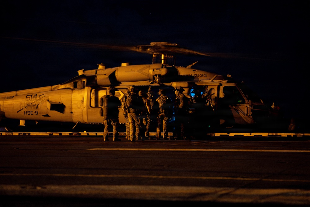 HSC-9 Right of Visit Boarding Operation