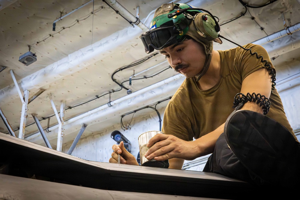 VFA-37 Routine Maintenance