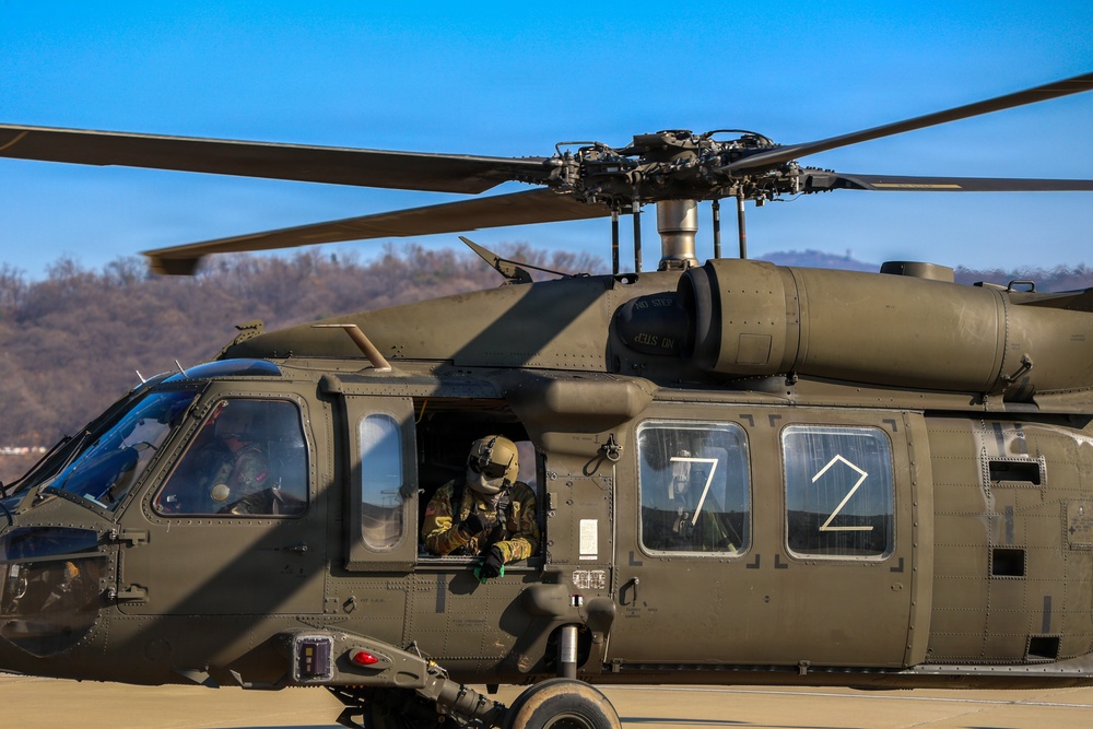 2-2 AHB Conducts Joint Fast-Rope Air Assault Training