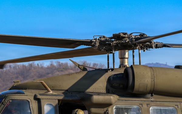 2-2 AHB Conducts Joint Fast-Rope Air Assault Training