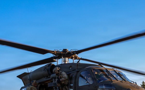 2-2 AHB Conducts Joint Fast-Rope Air Assault Training