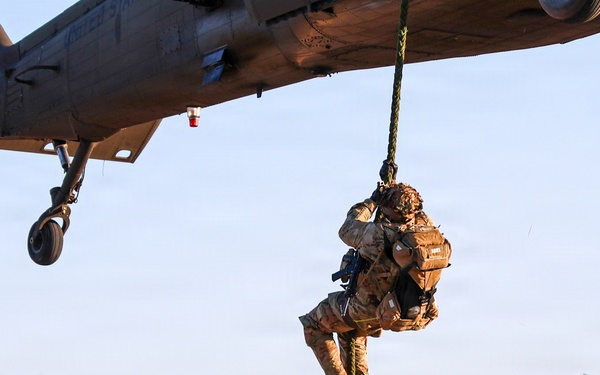 2-2 AHB Conducts Joint Fast-Rope Air Assault Training