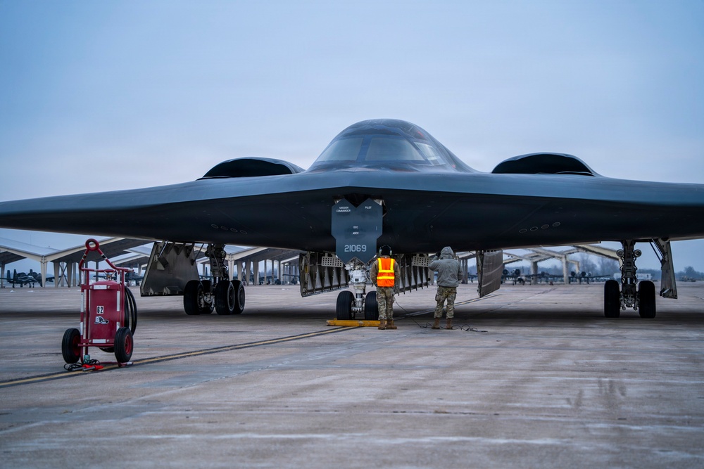 Col. Jared Kennish's fini flight in the B-2 Spirit