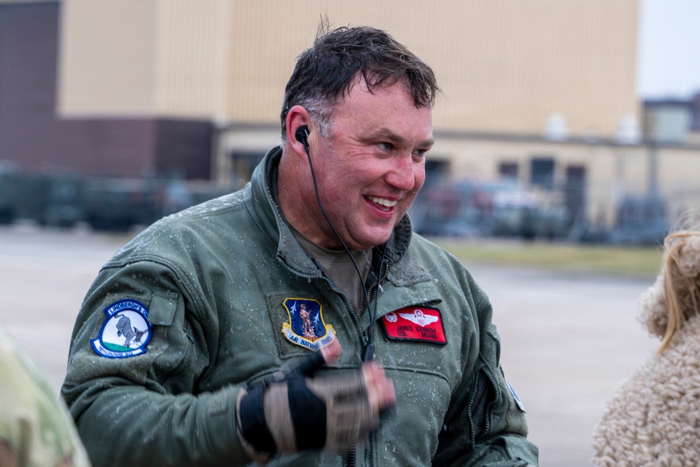 Col. Jared Kennish's fini flight in the B-2 Spirit