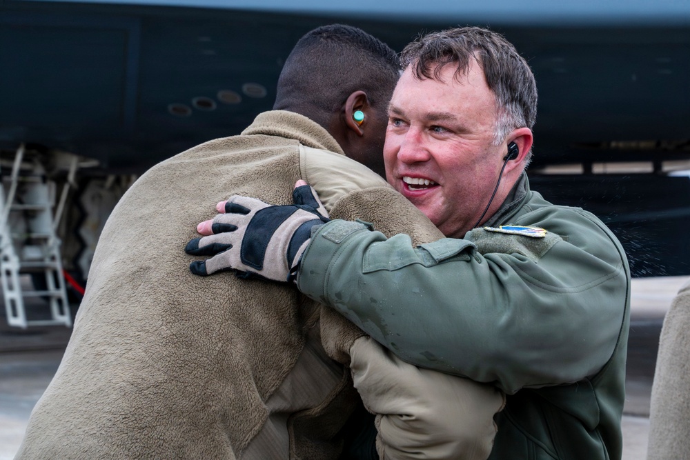 Col. Jared Kennish's fini flight in the B-2 Spirit