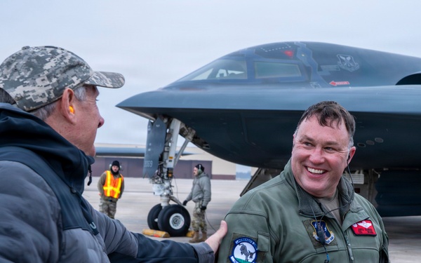 Col. Jared Kennish's fini flight in the B-2 Spirit