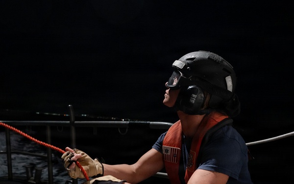 U.S. Coast Guard Station Honolulu conducts nighttime training with Air Station Barbers Point