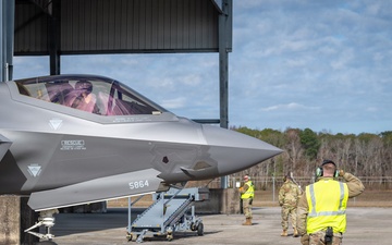 125th Fighter Wing Enhances Combat Readiness with F-35A Hot Pit Training Operations