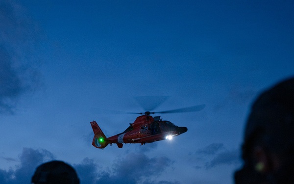 U.S. Coast Guard Station Honolulu conducts nighttime training with Air Station Barbers Point