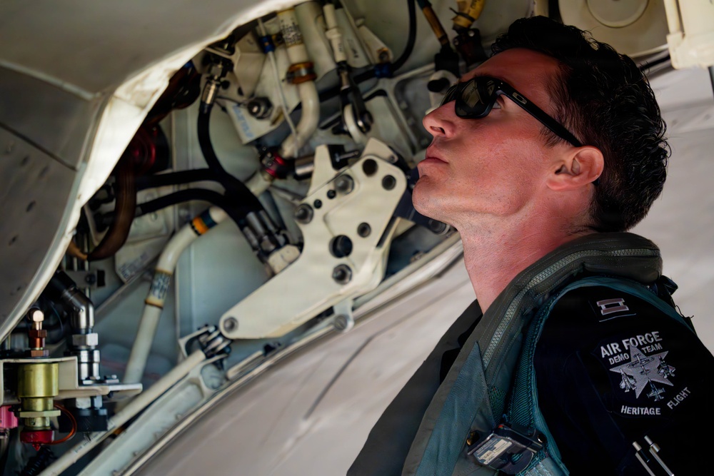 F-22 Raptor Aerial Demonstration Team performs at the Avalon Australia International Air Show 2025